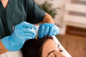 عوارض و مزایای مزوتراپی مو: هر آنچه باید بدانید