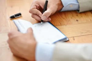 مسئولیت امضاکنندگان چک در صورت عدم پرداخت چیست ؟