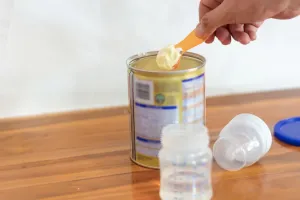 ترکیب دو شیر خشک با هم / آیا خطرناک است ؟