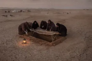 چرا امام حسین بدون غسل و کفن دفن شد؟