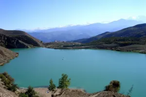 مسیر دسترسی به دریاچه مانشت ایلام و جاذبه های طبیعی آن