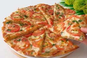 فقط با یک عدد سیب زمینی / طرز تهیه غذایی خوشمزه تر از پیتزا با سیب زمینی