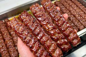 طرز تهیه کباب کوبیده بدون نیاز به منقل (کباب داشی) با راز رومال زعفرانی