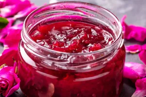 روش تهیه مربای گل محمدی با گردو، سنتی و خوشمزه