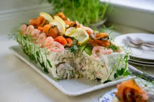 طرز تهیه کیک ژامبون / یک دستور خوشمزه برای مهمانی‌ ها و جشن‌ ها