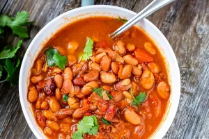 دستور تهیه سوپ لوبیا چیتی به روش مکزیکی