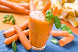 روش نگهداری آب هویج و نکات مهم در ماندگاری آن