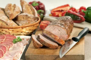 مراحل تهیه و نکات مهم برای بهبود طعم کالباس لبرکزه