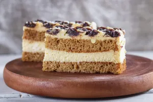 10 مدل کیک و کلوچه با حلوا ارده (طرز تهیه)