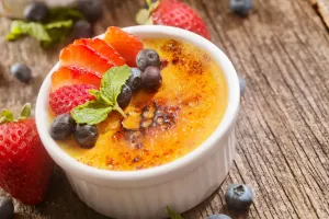 طرز تهیه کرم کاتالانا دسر اسپانیایی خوش طعم و لطیف