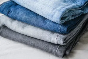 راهکارهای ساده برای تثبیت رنگ شلوار جین و جلوگیری از رنگ رفتگی
