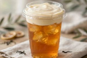 طرز تهیه چای پنیر خنک و لایه ای با فوم پنیری خوشمزه