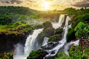 خیره کننده ترین عکس های آبشار را اینجا ببینید !