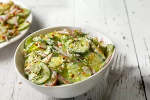 طرز تهیه سالاد شوید؛ یک پیش غذای خوشمزه و مقوی برای سفره های ایرانی