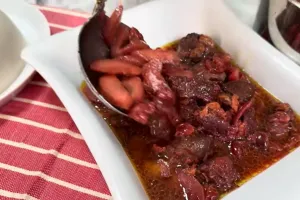 آموزش تهیه خورش سیب و آلبالو خوشمزه / یک خورش تابستانی آسان