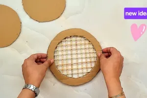 ایده ای خلاقانه برای ساخت دیوارکوب با مقواهای باطله!