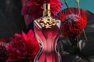 ۱۰ عطر شیرین زنانه محبوب که همیشه جذاب اند؛ از رایحه وانیلی و کاراملی تا عطرهای میوه ای و گلی