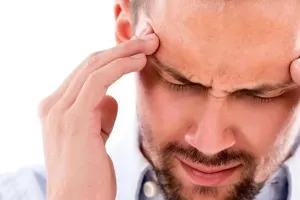هشدار! خوردن این چربی ها مغز را ۱۰ سال پیرتر می کند!