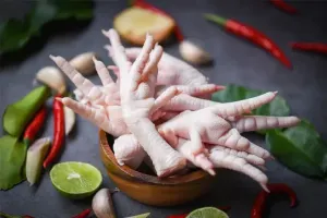 طرز تهیه عصاره پای مرغ، بدون بو و منبع کلسیم