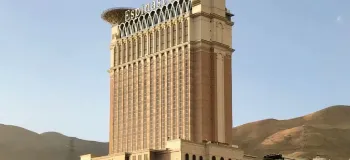 مقایسه امکانات و قیمت هتل اسپیناس پالاس با سایر هتل‌های لوکس تهران