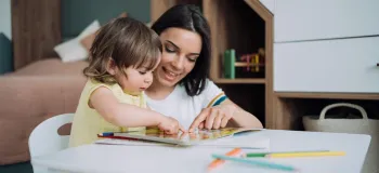 چرا استخدام پرستار کودک در منزل بهترین تصمیم برای والدین شاغل است؟