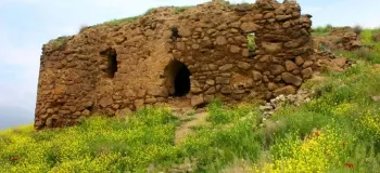 قلعه لمبسر قزوین جایی برای تماشای تاریخ و طبیعت