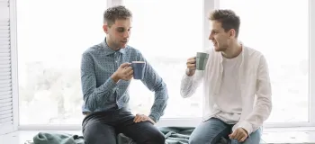 چگونه سنجیده صحبت کنیم؟ تکنیک ها و مهارت های ضروری