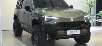 معرفی دانگ فنگ Warrior M۸۱۷: اولین خودروی آفرود الکتریکی هوشمند با فناوری هوآوی