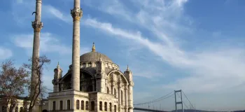 مسجد اورتاکوی / نگینی درخشان در تاریخ و معماری استانبول