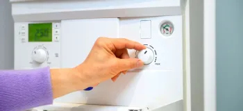 دلایل و راه حل های سر و صدای آبگرمکن دیواری