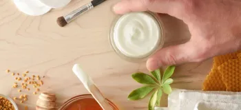 کرم ضد لک و جوانساز ژل رویال / راهی برای پوستی جوان و بدون لک