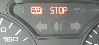 علت اصلی روشن شدن چراغ STOP در حالت های مختلف