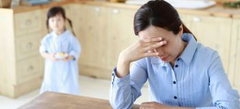 تاثیر مادر عصبی بر فرزند و راهکارهای بهبود رفتار