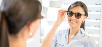 تاثیر عینک بر اعتماد به نفس و استایل فردی