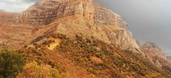 کوه قارون دورود؛ صعود به دژ افسانه ای در قلب طبیعت لرستان