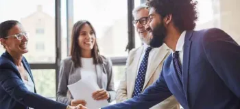راهنمای جامع انتخاب شرکت های مهاجرتی مورد تایید وزارت کار + قانونی