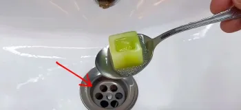 روش طبیعی برای باز کردن فاضلاب حمام و توالت / دیگه هرگز لوله فاضلاب مسدود نخواهد شد