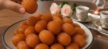 طرز تهیه شیرینی بامیه ترد خانگی در ۱۰ دقیقه
