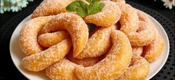 طرز تهیه شیرینی تابه ای فوری با ۱ عدد تخم مرغ و ماست