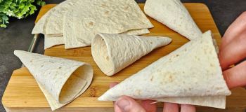 طرز تهیه پیتزا قیفی با نان لواش و مواد دلخواه