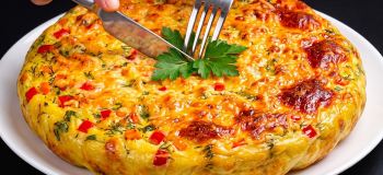 طرز تهیه کیک سیب زمینی شکم پر بدون نیاز به آرد و فر