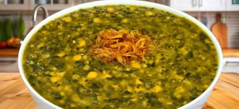 طرز تهیه آش گندم سنتی و لعابدار خانگی بدون گوشت با پیازداغ فراوان
