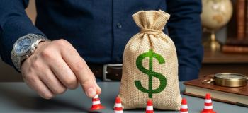 ارسال پول به خارج از کشور؛ حواله ارزی آنلاین بهتر است یا روش‌های سنتی؟