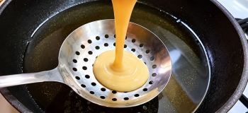 طرز تهیه شیرینی کفگیری در ۱۰ دقیقه برای چای عصرانه
