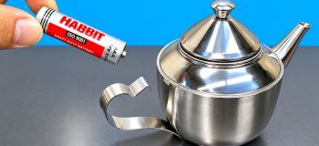 تعمیر دسته شکسته قوری فلزی با یک باطری قلمی