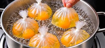 دیگه تخم مرغ آبپز یا سرخ نکنید / طرز تهیه صبحانه رستورانی با تخم مرغ