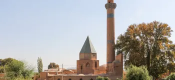 نطنز کجای ایران است ؟ (+ اسامی شهرهای نزدیک به نطنز)