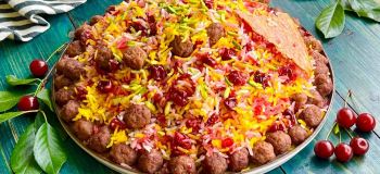 طرز تهیه آلبالو پلو با گوشت قلقلی؛ یک تجربه اصیل ایرانی