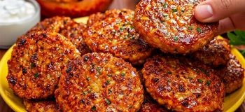 طرز تهیه کتلت بادمجان و سیب زمینی؛ یک غذای اقتصادی و فوق العاده خوشمزه