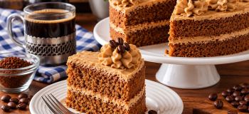 «طرز تهیه کیک قهوه خیس با چند ماده ساده؛ نرم و خوش عطر مثل کیک های کافی شاپی»